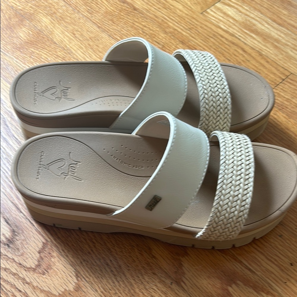Reef White and Tan Sandals